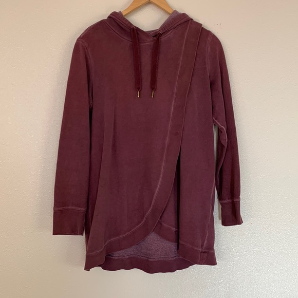 Old Navy Tops - Old Navy Maternity Hoodie Sweater Size Medium